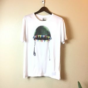 Insight || NWT Heavy Party Born to Chill Shirt